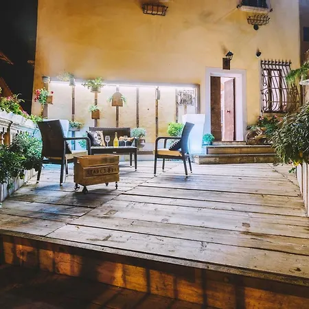 Babacco Lovely Terrace
